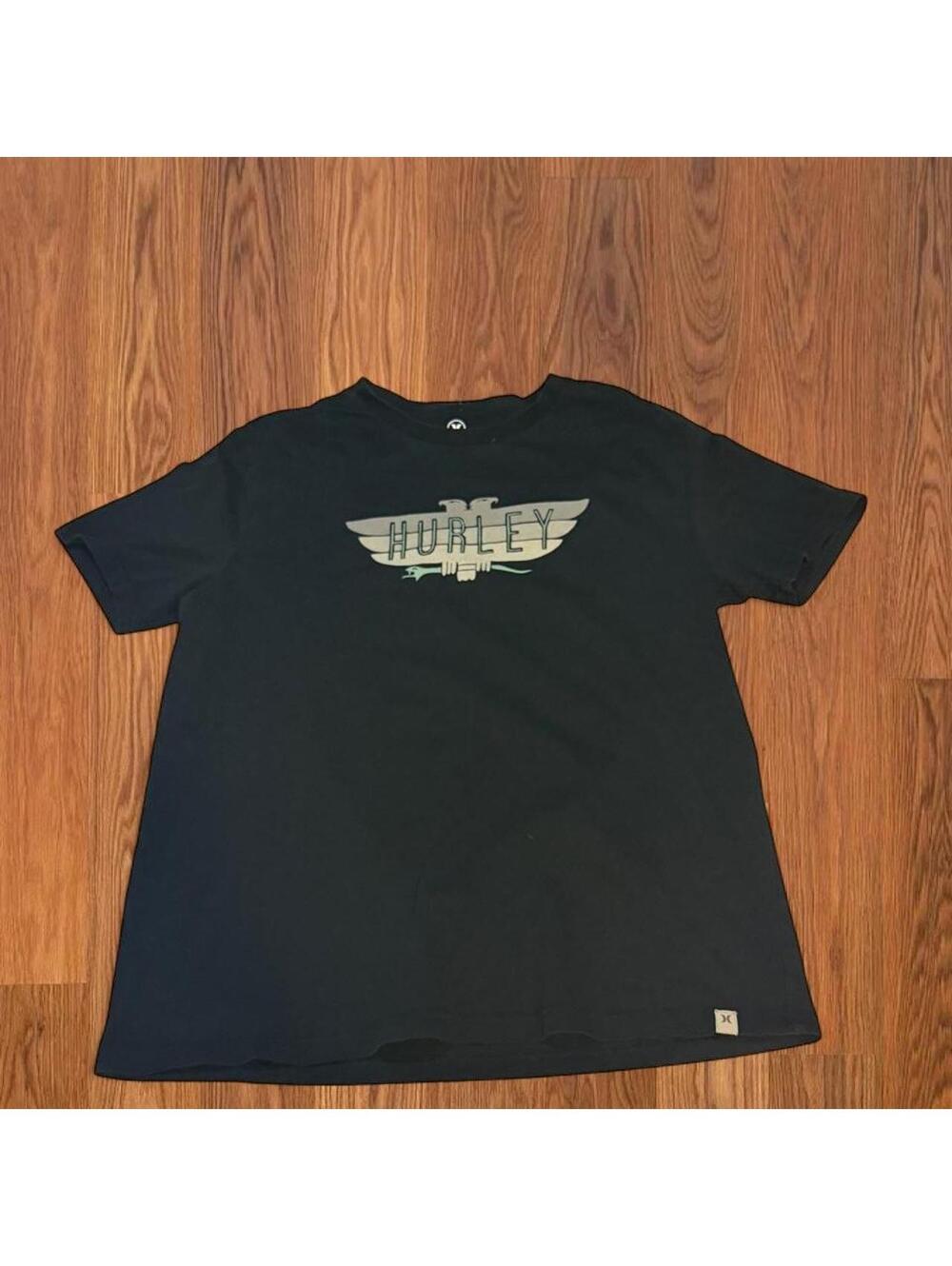 Hurley Mens Black Graphic T-Shirt Eagle Silver Logo Surf Tee Size M 19x25